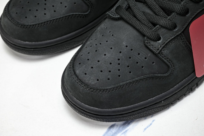 Nike SB Dunk Low Svp*me 94 Black HQ8487-001