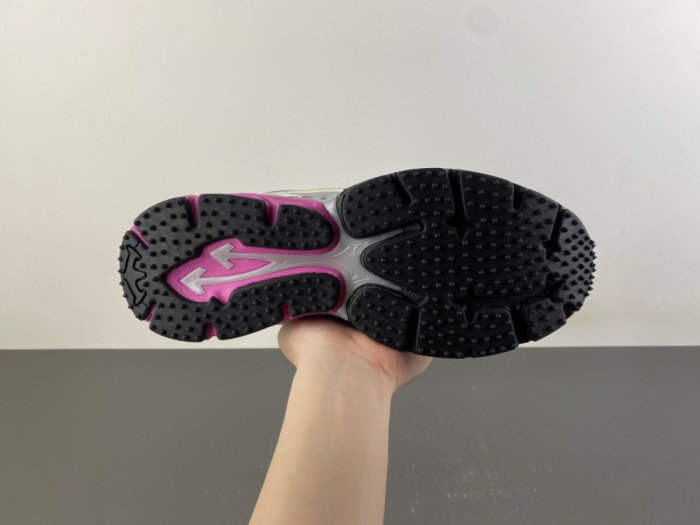 OF BE RIGHT BACK SNEAKERS OB60