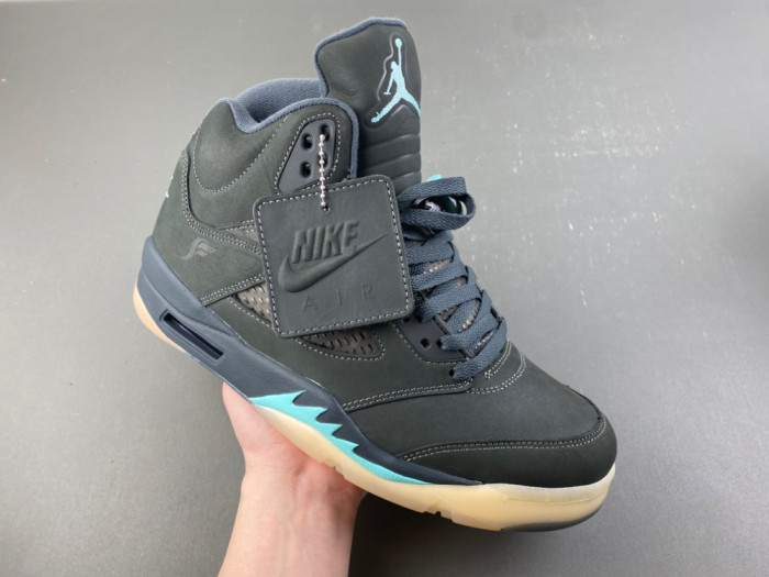 (2026) Solefly x Air Jordan 5 Retro IU0734-001