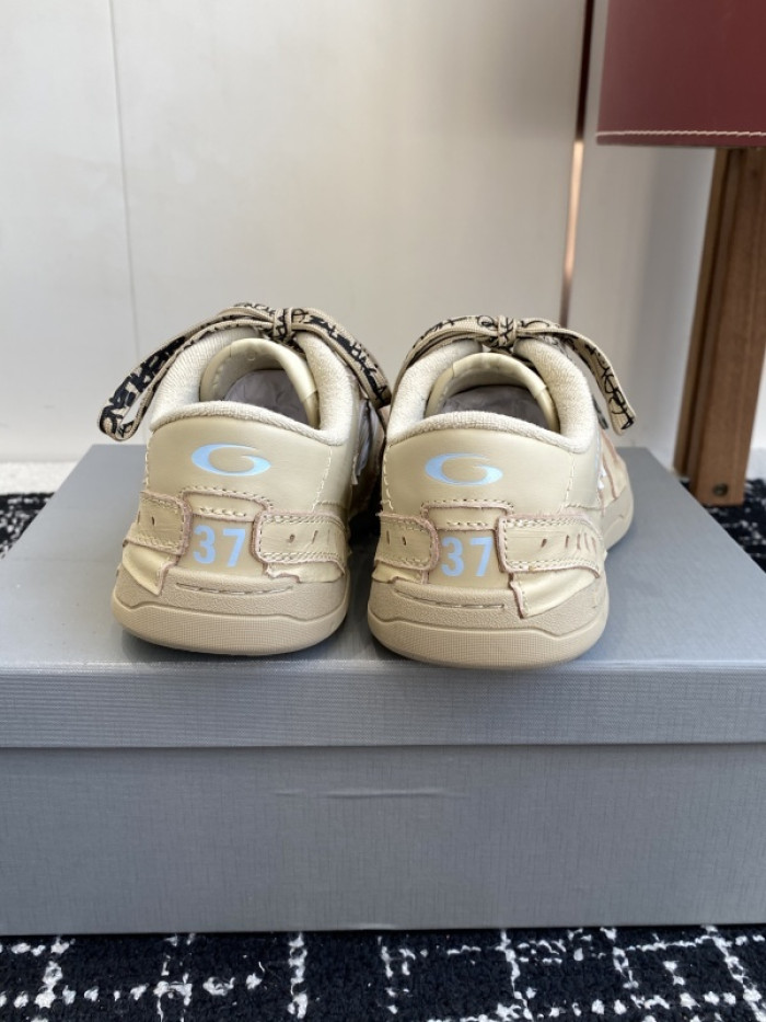 BL Hamptons Worn-Out BHW-8