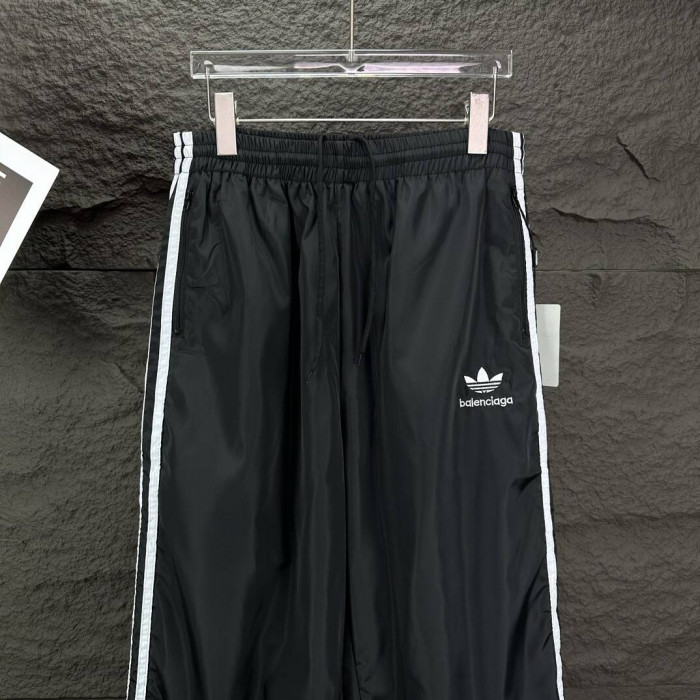 WIN CLOTHES 2410251