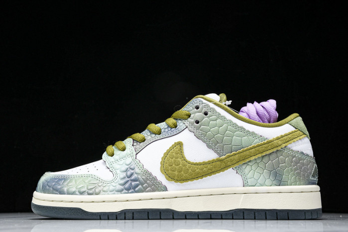 Alexis Sablone x Dunk Low SB 'Chameleon' HJ3386-300