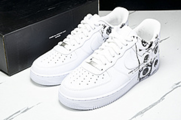 Nike Air Force 1 Low Svp*me Comme des Garcons Shirt 923044-100