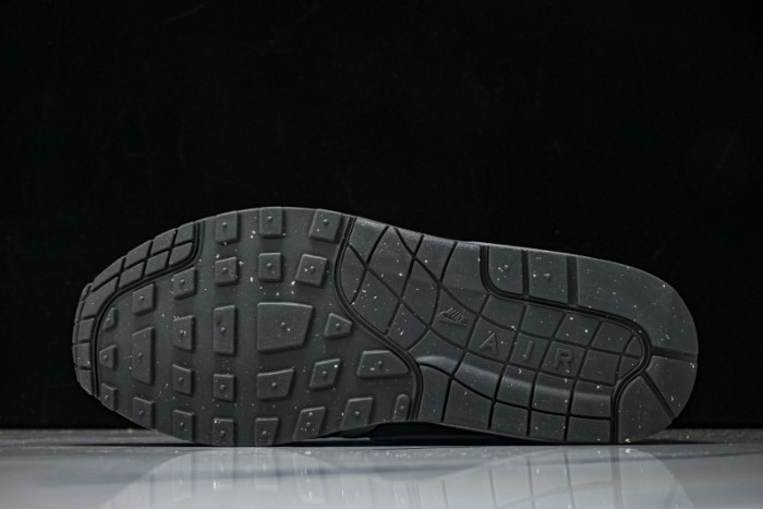 Nike Air Max 1 .SWOOSH Low Poly Big Head Mode IB9898-001