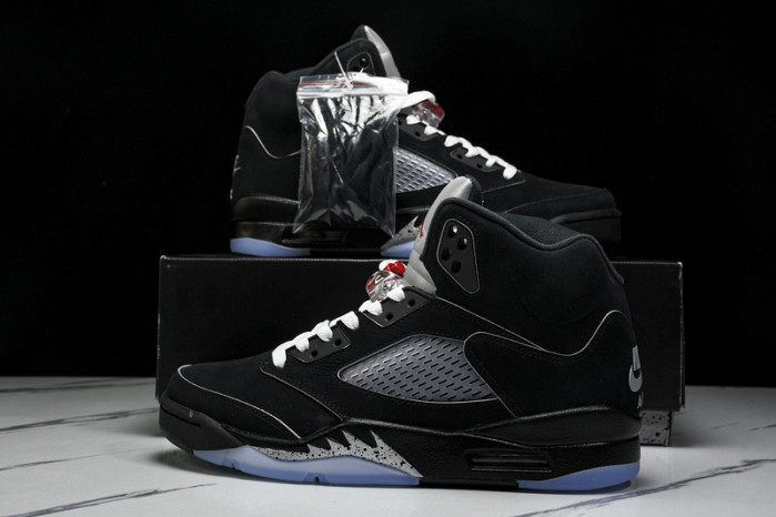 (2025) Air Jordan 5 “Black Metallic Reimagined” HF3975-001