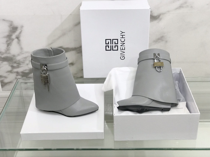 GIVEN*CHY SNEAKERS GV-18