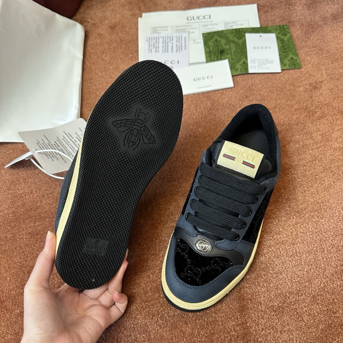 LOW-TOP SNEAKER 90656