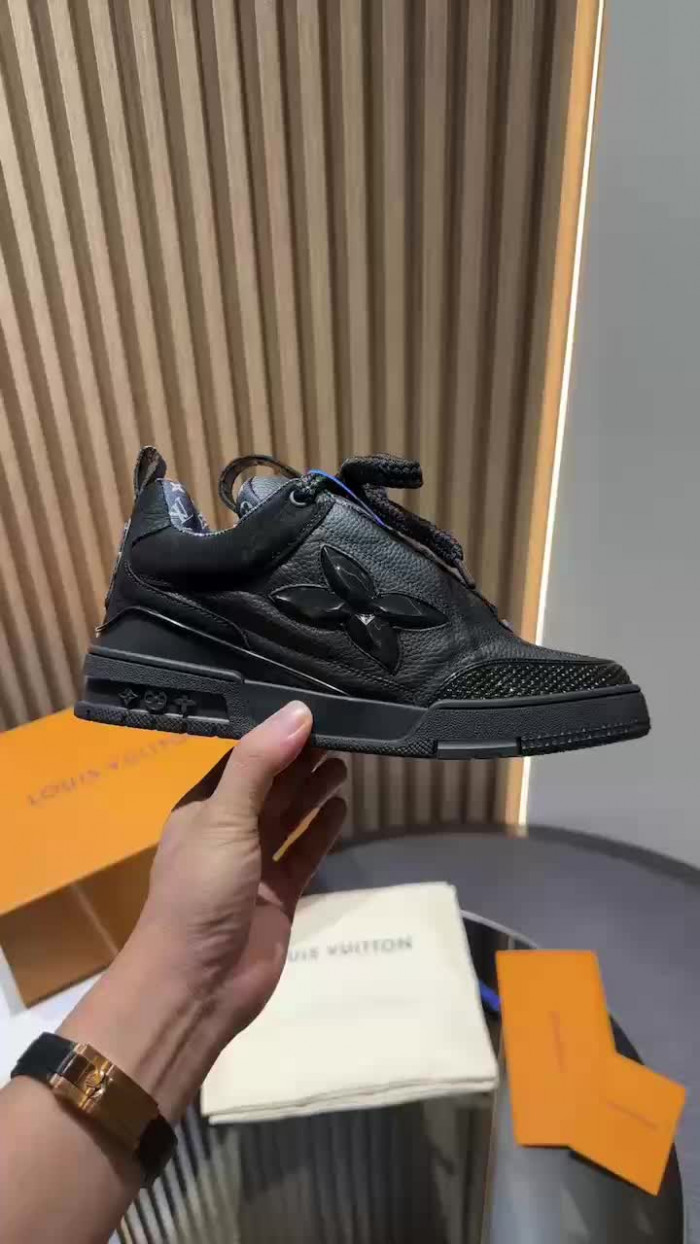 LOVT SNEAKER lv-209
