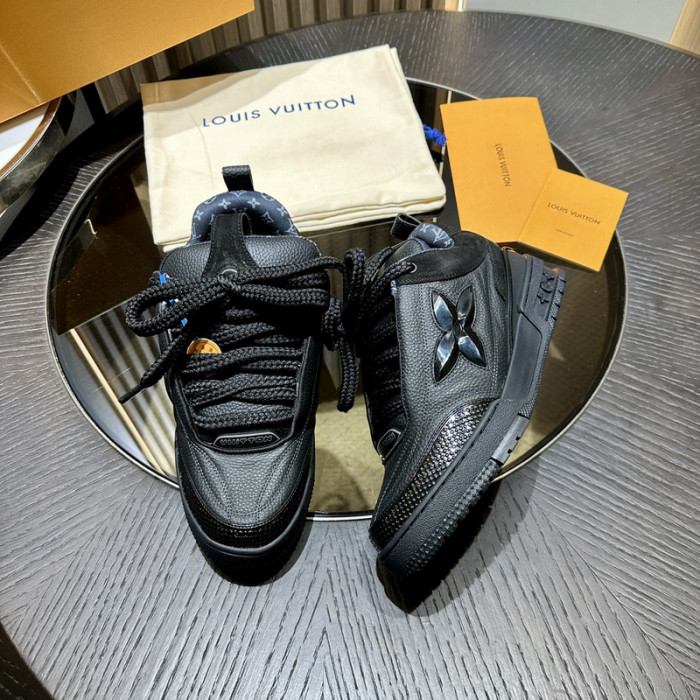 LOVT SNEAKER lv-209