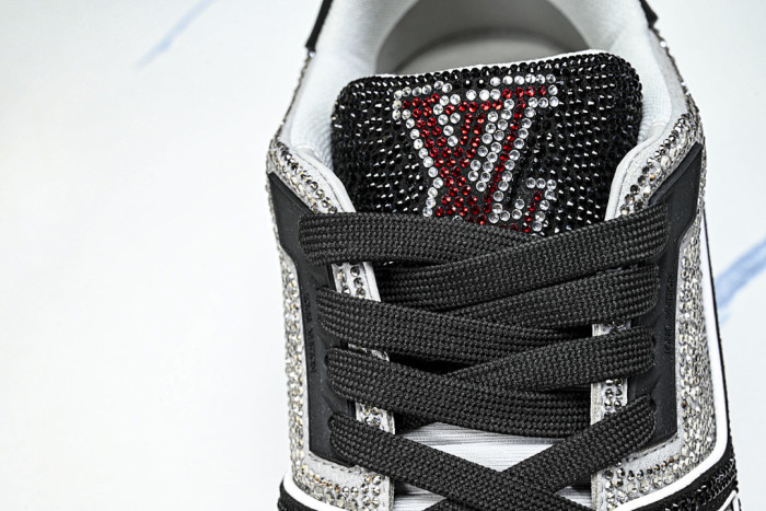 LOVT SNEAKER lv-563