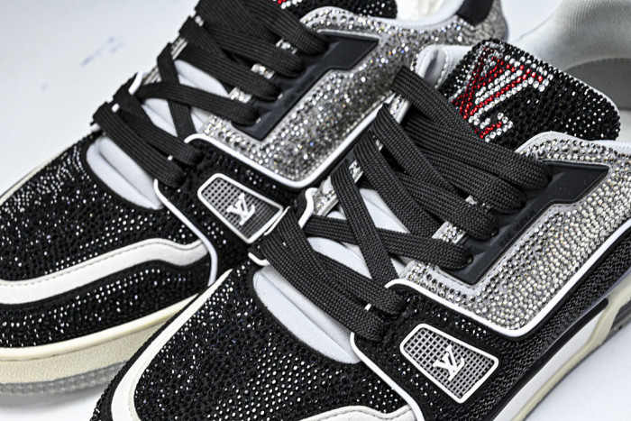 LOVT SNEAKER lv-563