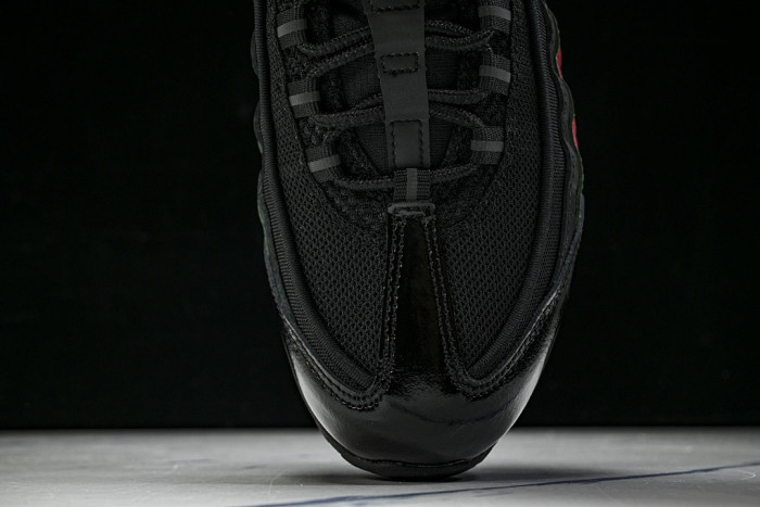 Undefeated x Nike Air Max 95 