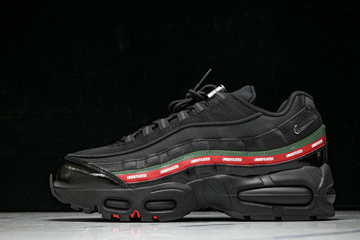 Undefeated x Nike Air Max 95 'Black' IB4453-001