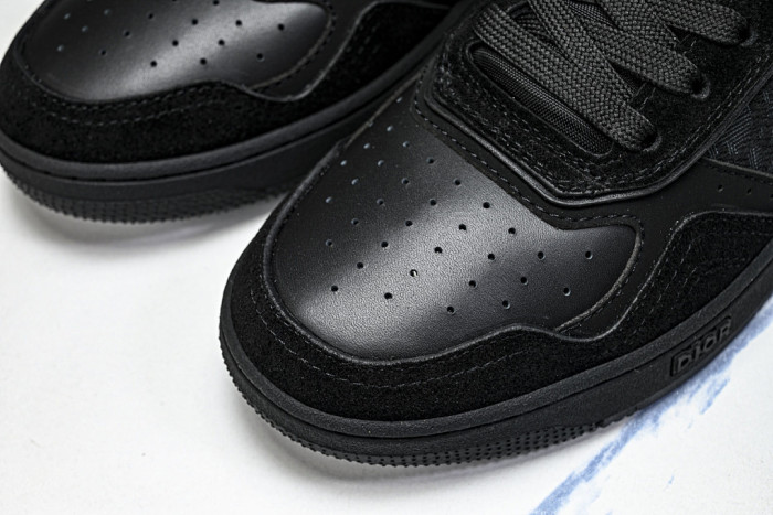 DR B27 LOW-TOP SNEAKERS DR-200