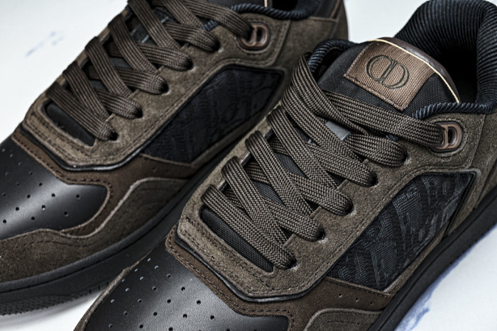 DR B27 LOW-TOP SNEAKERS DR-203