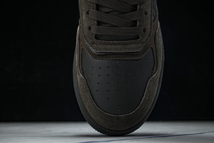DR B27 LOW-TOP SNEAKERS DR-203