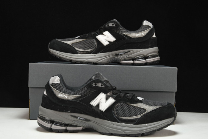 New Balance 2002R M2002RR1