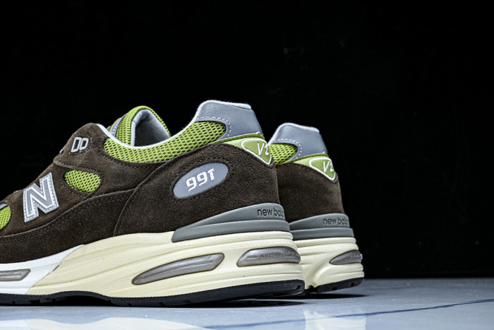 New Balance 991v2 MiUK Daniëlle Cathari x Kith Reverse Matcha U991CK2
