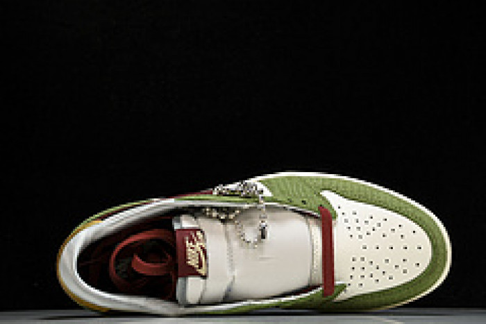 Air Jordan 1 Low OG ‘Year of the Dragon’ FN3727-100