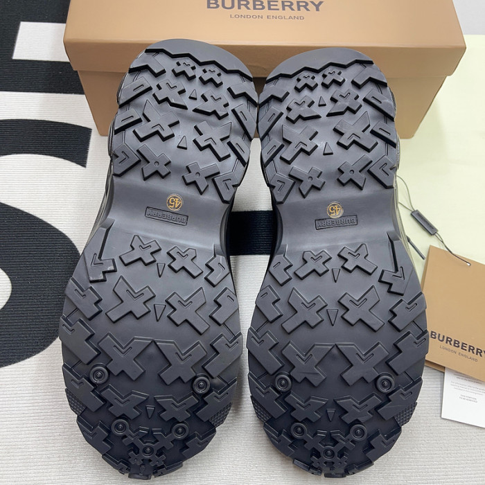 BUBERY SNEAKER