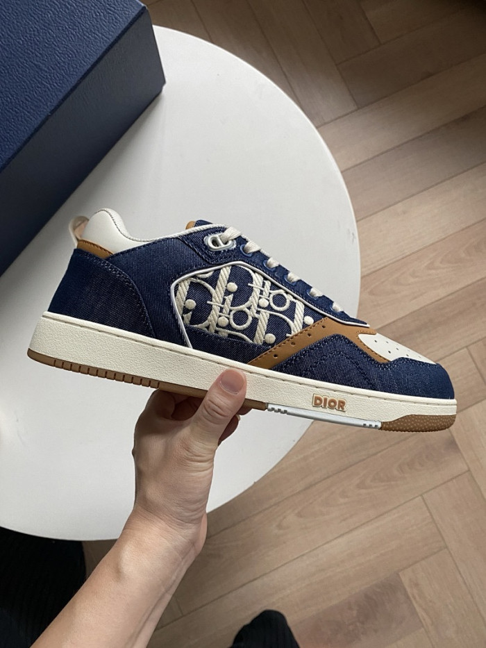 DR B27 LOW-TOP SNEAKERS DR-204