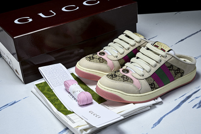 LOW-TOP SNEAKER 90661