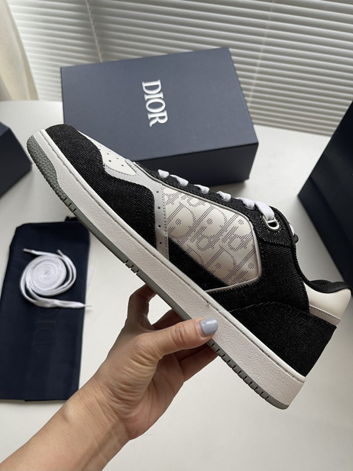 DR B27 LOW-TOP SNEAKERS DR-212