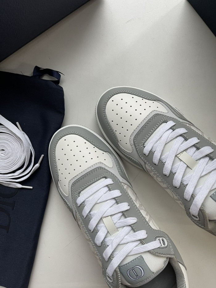 DR B27 LOW-TOP SNEAKERS DR-215