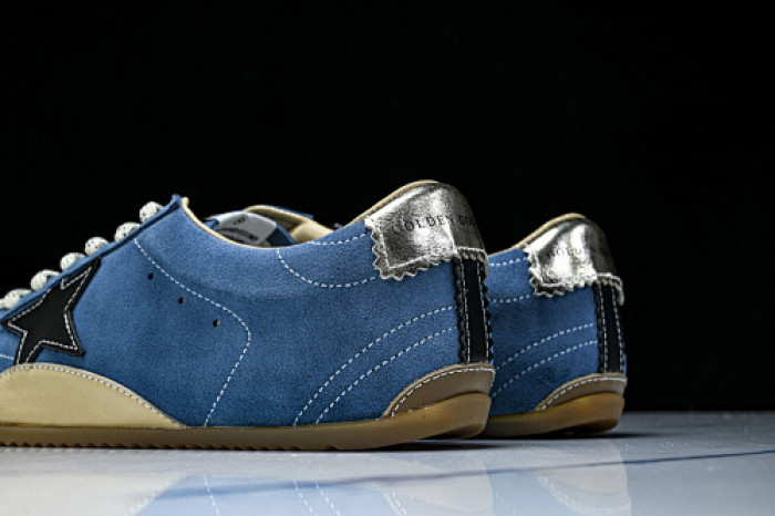 GGDB SNEAKERS 120251