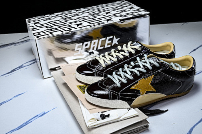 GGDB SNEAKERS 120249