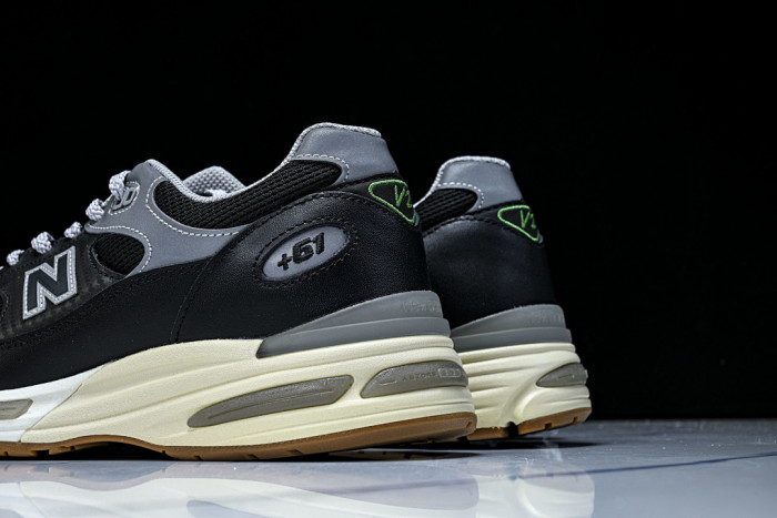New Balance 991v2 MiUK Up There U991UT2