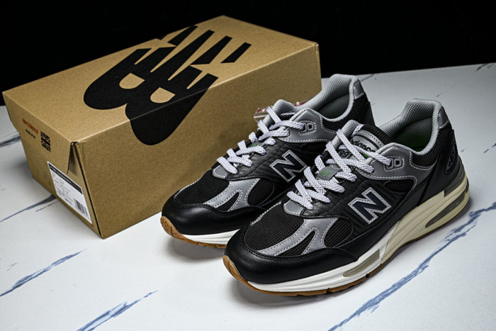 New Balance 991v2 MiUK Up There U991UT2