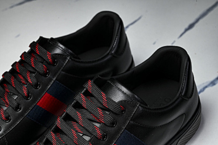 GI ACE EMBROIDERED LOW-TOP SNEAKER 90663