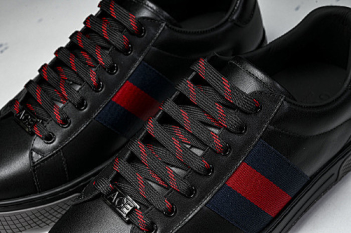 GI ACE EMBROIDERED LOW-TOP SNEAKER 90663