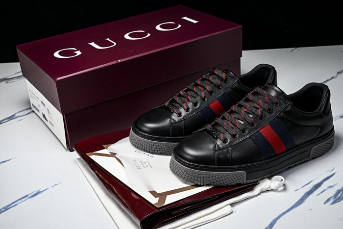 GI ACE EMBROIDERED LOW-TOP SNEAKER 90663