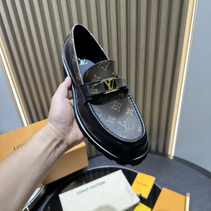LOVT SNEAKER lv-600