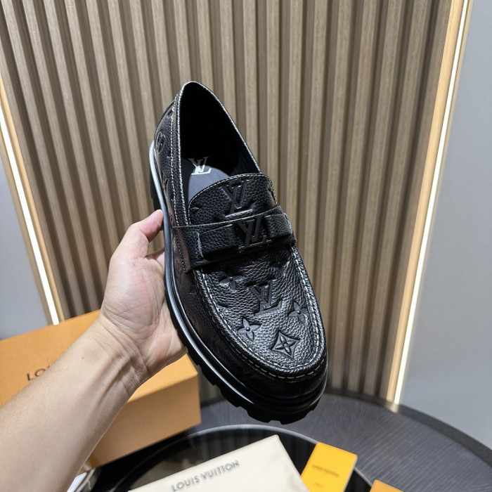 LOVT SNEAKER lv-590