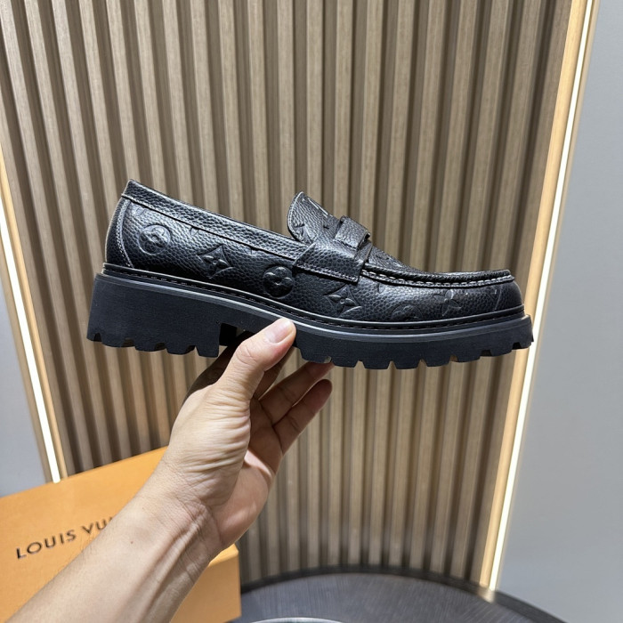 LOVT SNEAKER lv-590