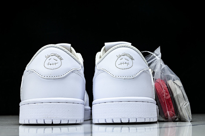 Travis Scott x Air Jordan 1 Low TD1228-111