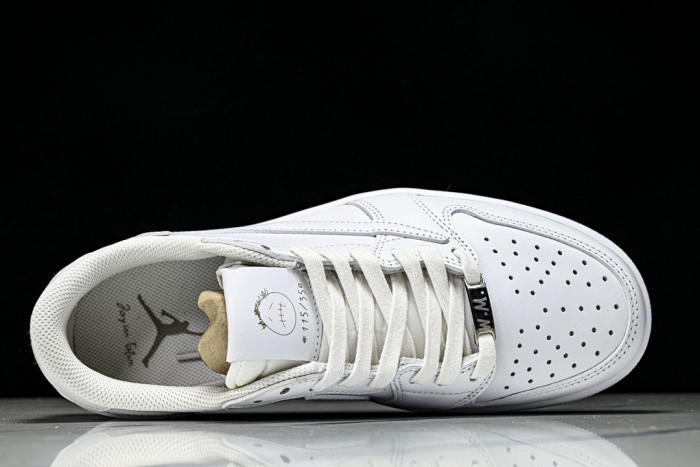 Travis Scott x Air Jordan 1 Low TD1228-111