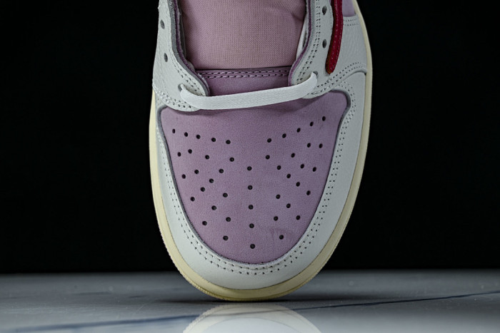 Travis Scott × AJ1 Low "Shy Pink" IQ7604-101