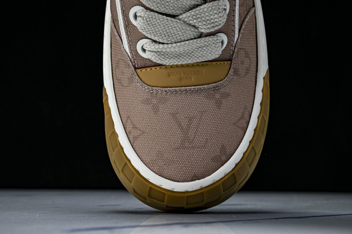 LOVT SNEAKER lv-609