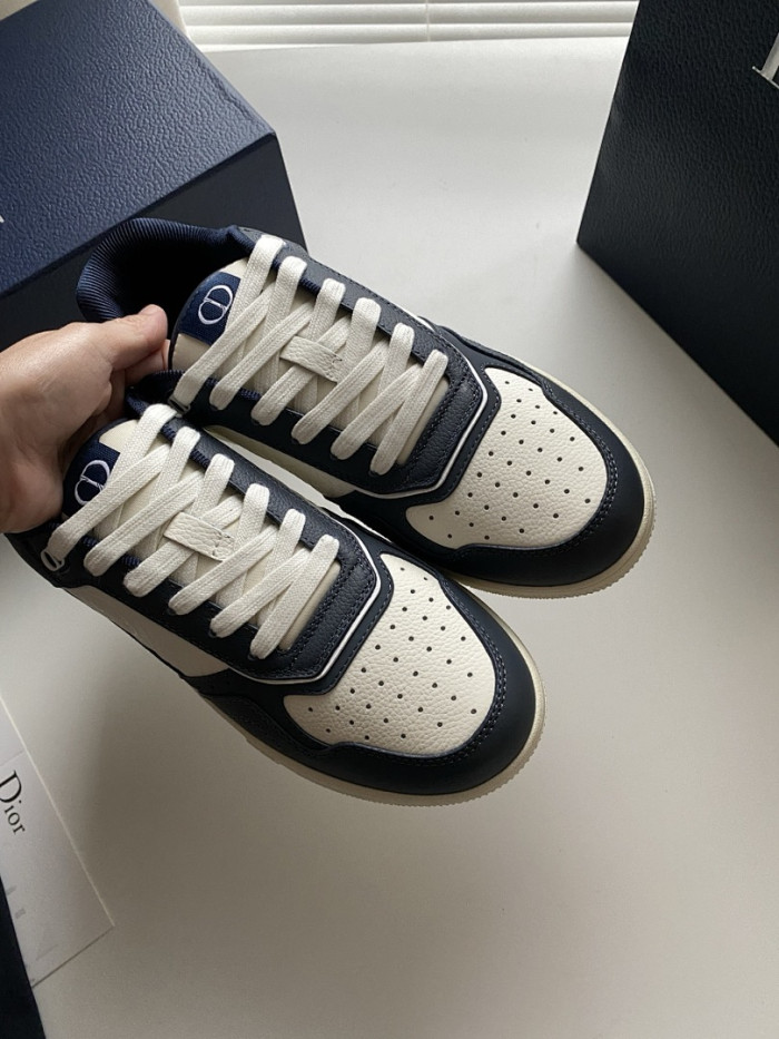 DR B27 LOW-TOP SNEAKERS DR-209