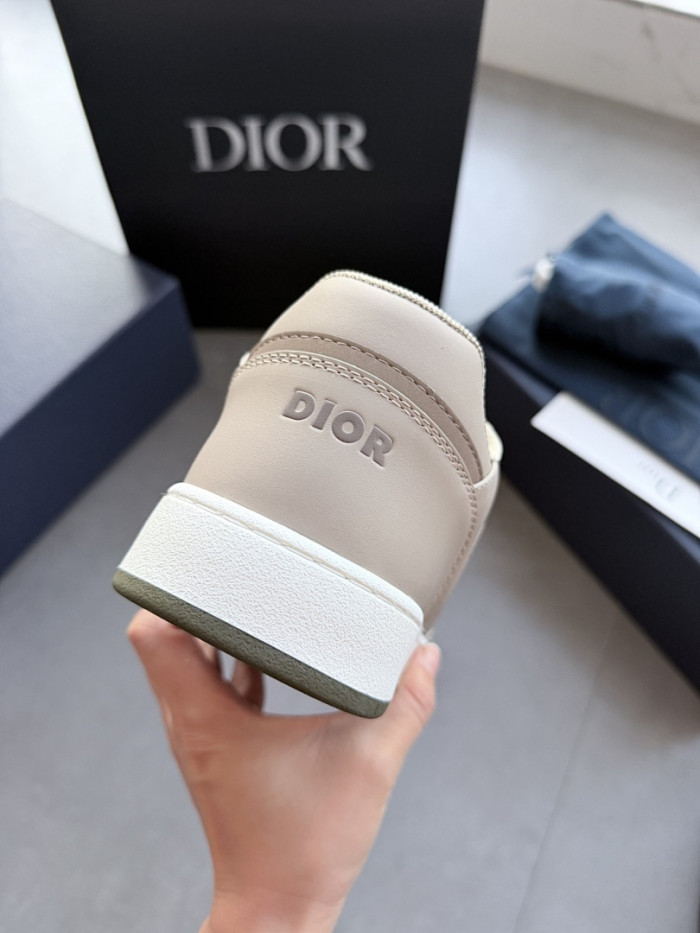 DR B27 LOW-TOP SNEAKERS DR-205