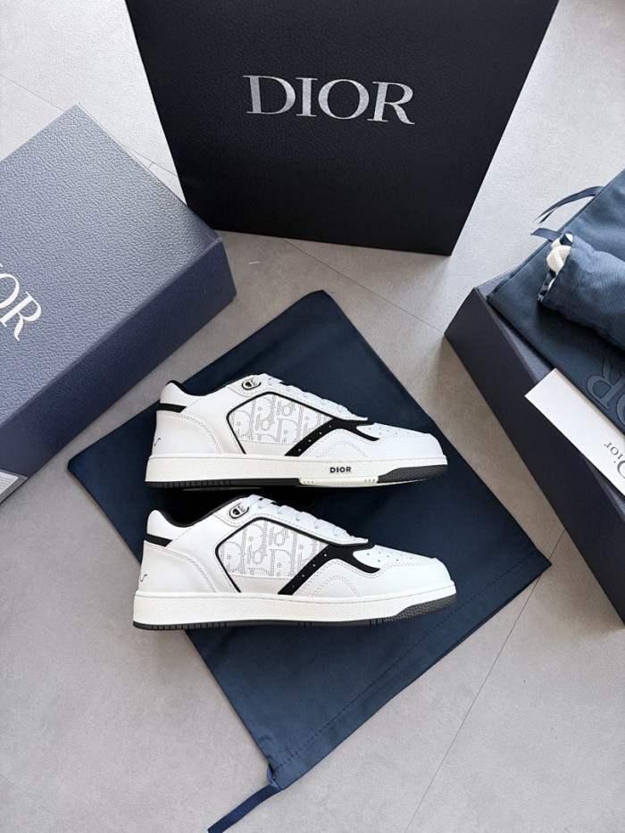 DR B27 LOW-TOP SNEAKERS DR-198