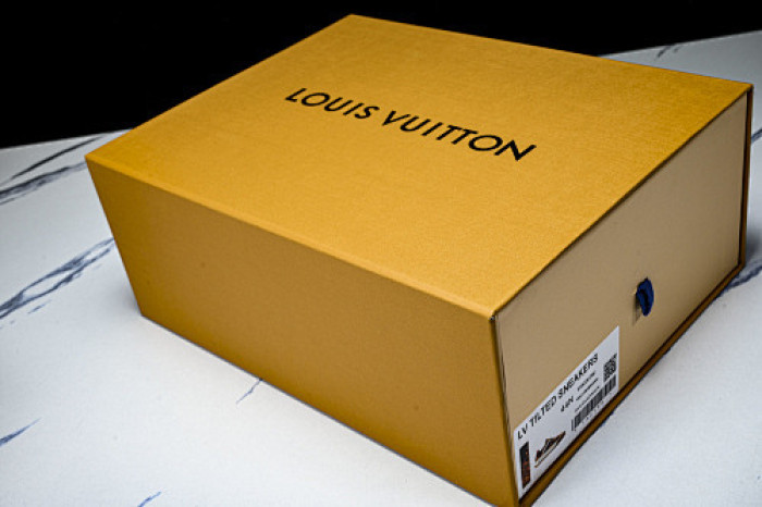 LOVT SNEAKER lv-617
