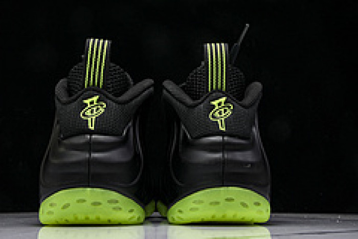 Nike Air Foamposite One Black Volt (CAN GLOW ) HF2902-001