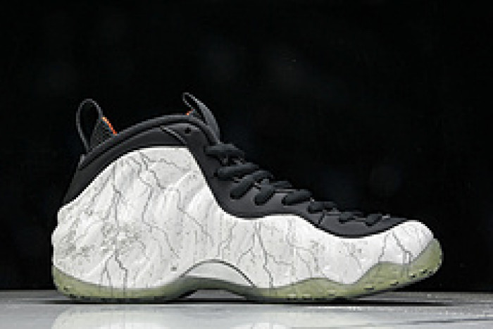 Nike Air Foamposite One Tekken 8 Jin Kazama HF6367-001