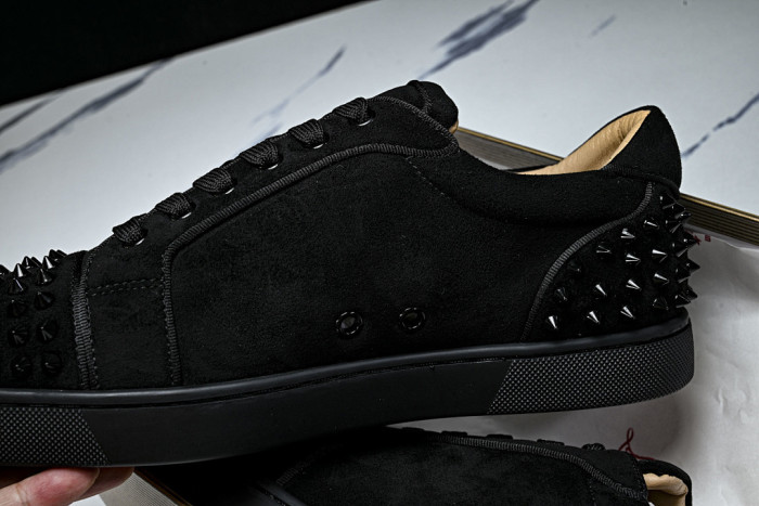CL SNEAKERS 202312196