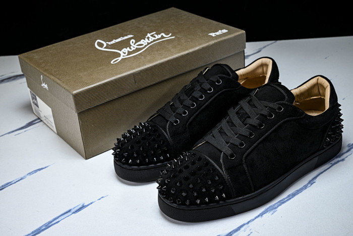 CL SNEAKERS 202312196